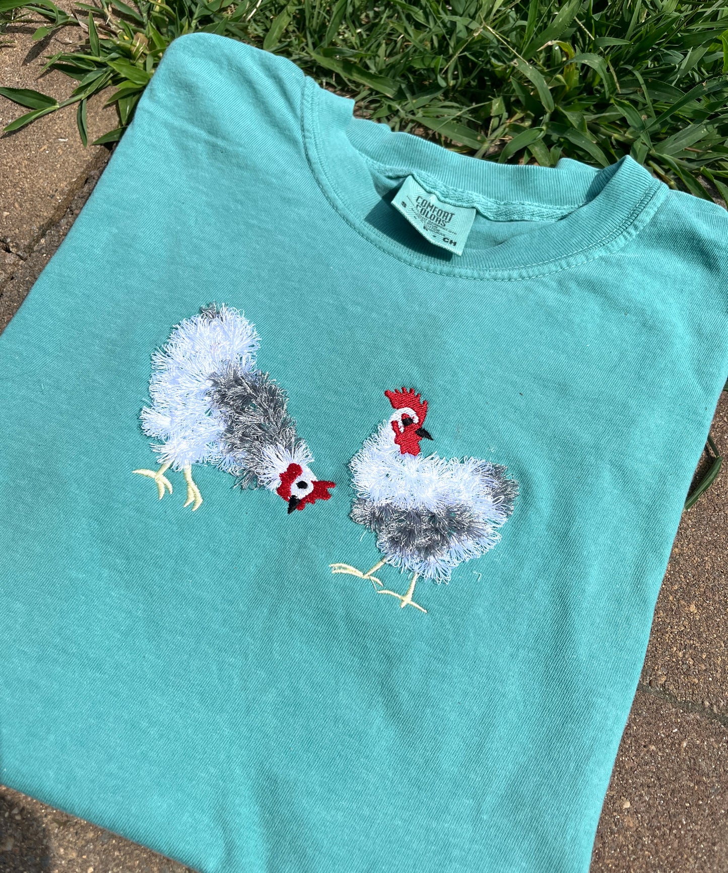 Fluffy Chicken embroidery shirt